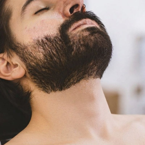 Depilación láser en barba y cuello anterior: sin irritación