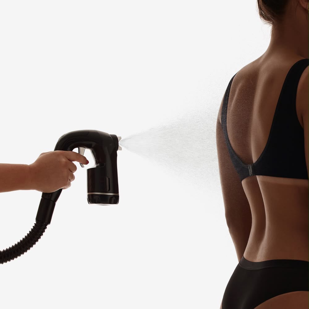 Bronceado en spray full body: resultado natural